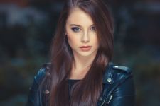 Brunette Gorgeous Face 4k